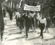 7298.Przemarsz Blekitnej 8. Harcerskiej Rzemieslniczej Druzyny Sportow Wodnych im. Jana Kilinskiego w Gostyniu (ulica Swierczewskiego,  czerwiec1961 r.)