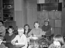 755.Uczniowe Szkoly Podstawowej nr 1 w Gostyniu (1983 r.)