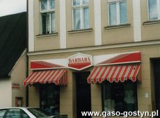7633.Sklep odziezowy Barbara przy ulicy 1 Maja w Gostyniu (poczatek lat 90. XX wieku)