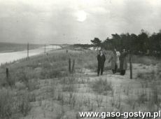 7866.Grupa kwatermistrzowska Blekitnej 8 im. J.Kilinskiego przy Cechu Rzemiosl Roznych w Gostyniu ustala miejsce pobytu harcerzy w Lebie (kwiecien 1959 r.)