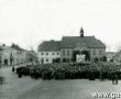 788.Masza na gostynskim Rynku - polozenie kamienia wegielnego pod pomnik Serca Jezusowego (Rynek w Gostyniu, 1929 r.)