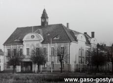 8671.Ratusz w Gostyniu (1984 r.)