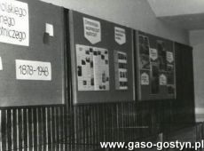 8680.Biblioteka Publiczna Miasta i Gminy w Gostyniu - wystawa z okazji 35. rocznicy powstania Polskiej Partii Robotniczej pn. Historia polskiego rewolucyjnego ruchu robotniczego (1977 r.)