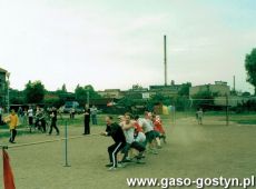 8695.Turniej osiedlowy w Gostyniu, Gawrony kontra Gorna (2001 r.)