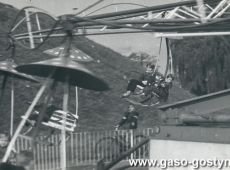 8708.Karuzele przy Gorze Zamkowej w Gostyniu (1986 r.).JPG