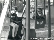 8710.Karuzele przy Gorze Zamkowej w Gostyniu (1986 r.).JPG