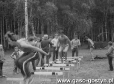 8820.Wspolny oboz w Brzedni harcerzy Hufca Gostyn i druzyny siatkarskiej juniorow MZKS Kania (1985 r.).JPG