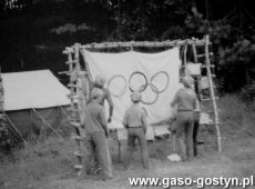 8828.Wspolny oboz w Brzedni harcerzy Hufca Gostyn i druzyny siatkarskiej juniorow MZKS Kania (1985 r.).JPG
