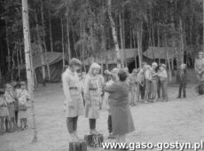 8835.Wspolny oboz w Brzedni harcerzy Hufca Gostyn i druzyny siatkarskiej juniorow MZKS Kania (1985 r.).JPG