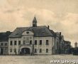 890. Ratusz i Hotel Druckers - Rynek w Gostyniu (1913 r.)