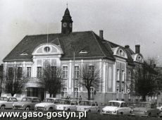 891.Rynek w Gostyniu pod koniec lat 70. XX wieku.