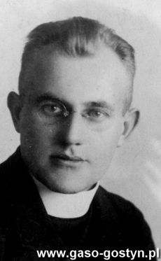 902.Ks. Ludwik Bielerzewski - w latach 1932 - 1934 wikariusz w parafii farnej w Gostyniu, uczestniczyl jako kapelan Armii Poznan w walkach nad Bzura
