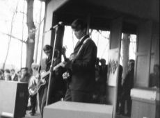 9025.Festyn 1-majowy w parku przy Powiatowym Domu Kultury w Gostyniu (1 maja 1971 r.).JPG