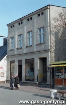 9063.Gostynski deptak (ulica 1 Maja) na zdjeciu z 1994 roku