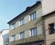 9068.Gostynski deptak (ulica 1 Maja) na zdjeciu z 1994 roku