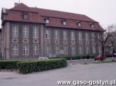 9073.Sad Rejonowy w Gostyniu na zdjeciu wykonanym w 1994 roku