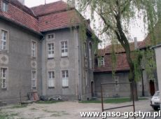 9078.Sad Rejonowy w Gostyniu na zdjeciu wykonanym w 1994 roku