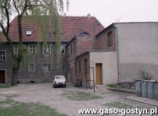 9079.Sad Rejonowy w Gostyniu na zdjeciu wykonanym w 1994 roku