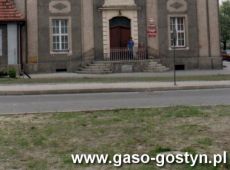 9080.Sad Rejonowy w Gostyniu na zdjeciu wykonanym w 1994 roku