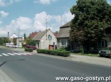 9110.Ulica Poznanska w Gostyniu na zdjeciu z lat 90. XX wieku