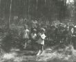 9199.Wycieczka do lasu dzieci z Przedszkola nr 2 w Gostyniu zorganizowana z okazji Dnia Dziecka (1 czerwca 1973 r.)