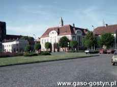 9226.Rynek w Gostyniu na zdjeciu z 1993 roku.JPG