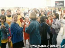 9271.Festyn 3-majowy na placu przy Gorze zamkowej w Gostyniu (1997 r.)
