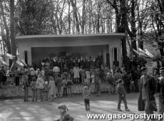 9333.Festyn 1-majowy w parku przy ulicy Strzeleckiej w Gostyniu (1984 r.).JPG