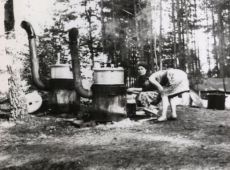 9374.Oboz Hufca Gostyn nad Jeziorem Stradunskim (w poblizu miejscowosci Stradun i Smolarnia) niedaleko Trzcianki (3-24 lipca 1965 r.)