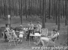 952. Biwak uczniow Szkoly Podstawowej nr 1 w Gostyniu (Ostrowieczno, 1983 r.)