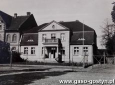 956. Dom przy Adolf Adolf Hitler Strasse (obecnie Wroclawska) - 1942 r.